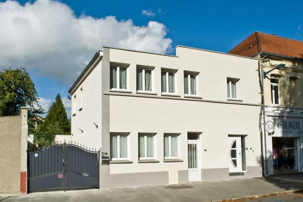42M2 Au R D C Grand Parking 250 Gratuit Face Au Logement 400 M Centre-Ville Arras Exterior photo